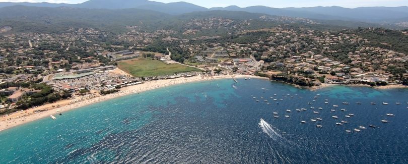 Rez de villa face a la mer